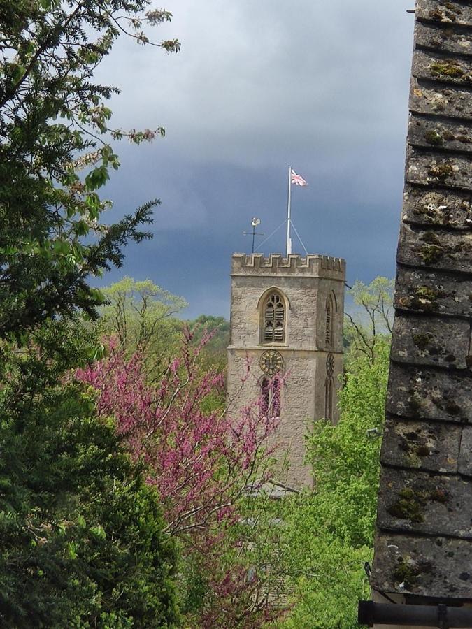 Spacious 1-Bed Apartment With Super King Or Twin In Central Charlbury, Cotswolds Exteriör bild